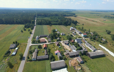 Zdjęcia z lotu ptaka miejscowości Porzewnica &ndash; fot. Jacek Maria Jeliński 2