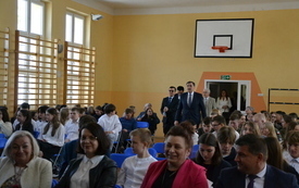 Wizyta delegacji z Uzbekistanu w Mrozach 42