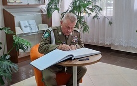 Wyjątkowe rozpoczęcie roku szkolnego w Zespole Szk&oacute;ł w Mrozach 1
