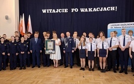 Wyjątkowe rozpoczęcie roku szkolnego w Zespole Szk&oacute;ł w Mrozach 24