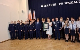 Wyjątkowe rozpoczęcie roku szkolnego w Zespole Szk&oacute;ł w Mrozach 25