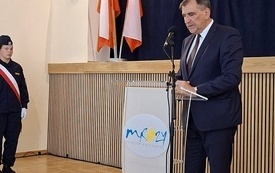 Wyjątkowe rozpoczęcie roku szkolnego w Zespole Szk&oacute;ł w Mrozach 34