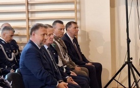 Wyjątkowe rozpoczęcie roku szkolnego w Zespole Szk&oacute;ł w Mrozach 43