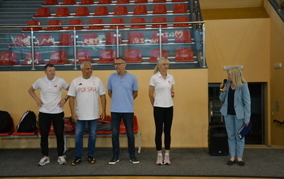 Zdjęcie do Wyjątkowe lekcje WF-u z olimpijczykami w GOSiR Mrozy